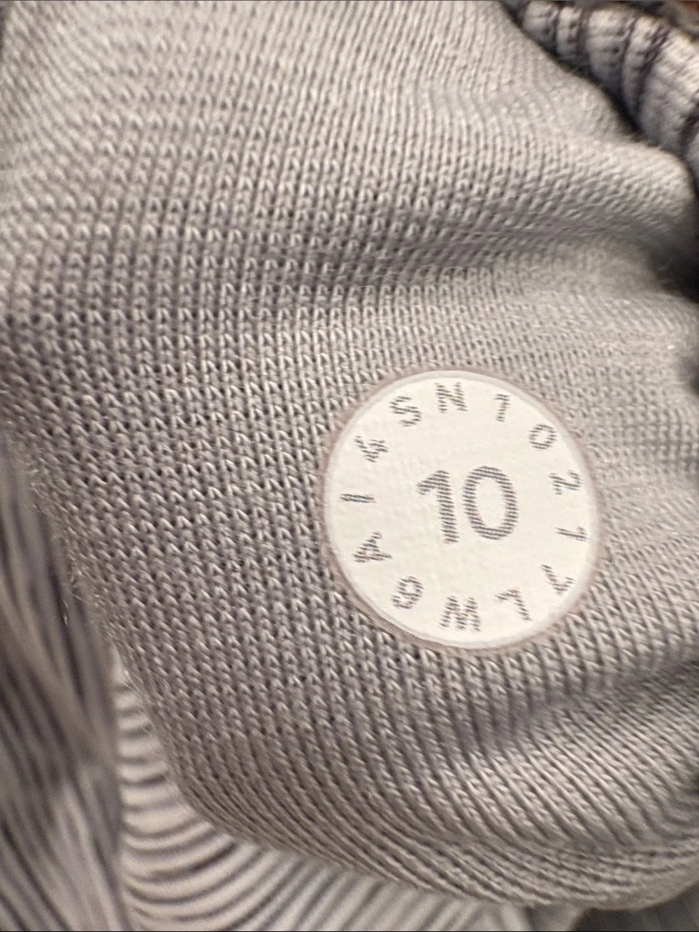 LULULEMON ATHLETICA ALIGN CROP!